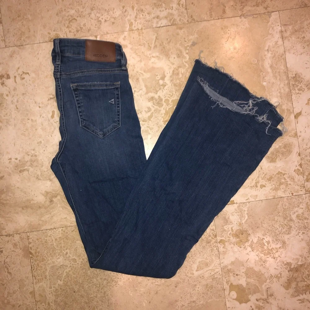 Hidden Jeans stretch Flare high waist w raw hem size 25 used - Picture 7 of 13